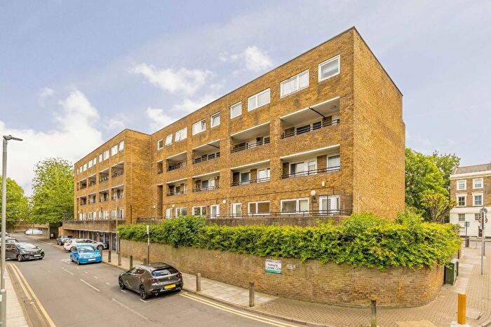 3 Bedroom Flat For Sale In East Hill, Wandsworth, SW18