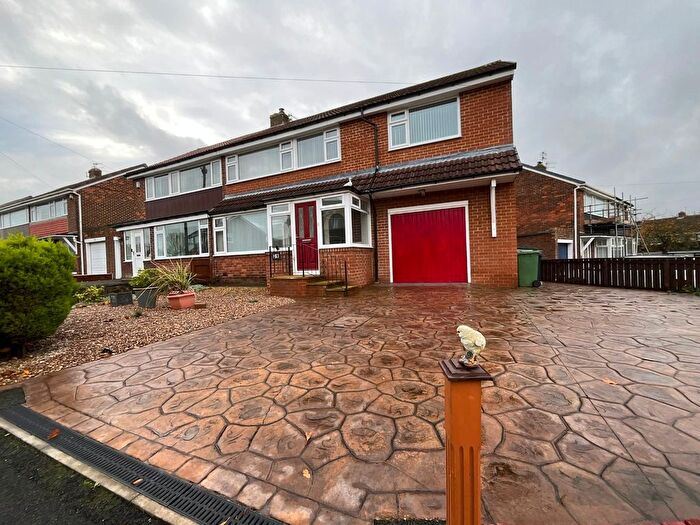 4 Bedroom Semi Detached House For Sale In Gullane Close, Gateshead, Tyne And Wear, NE10