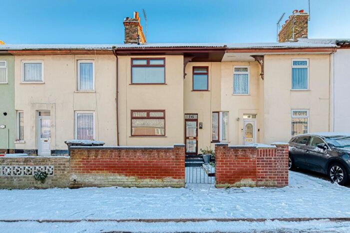 3 Bedroom Terraced House For Sale In Clemence Street, Lowestoft, NR32