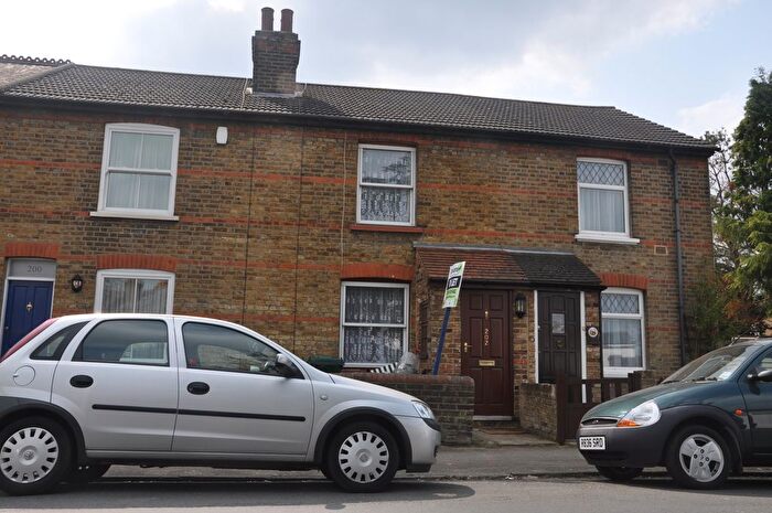 2 Bedroom Terraced House To Rent In Chesterfield Road, Ashford, TW15