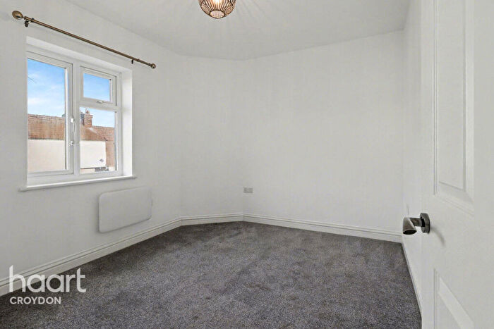 3 Bedroom Terraced House To Rent In Onslow Road, Croydon, CR0