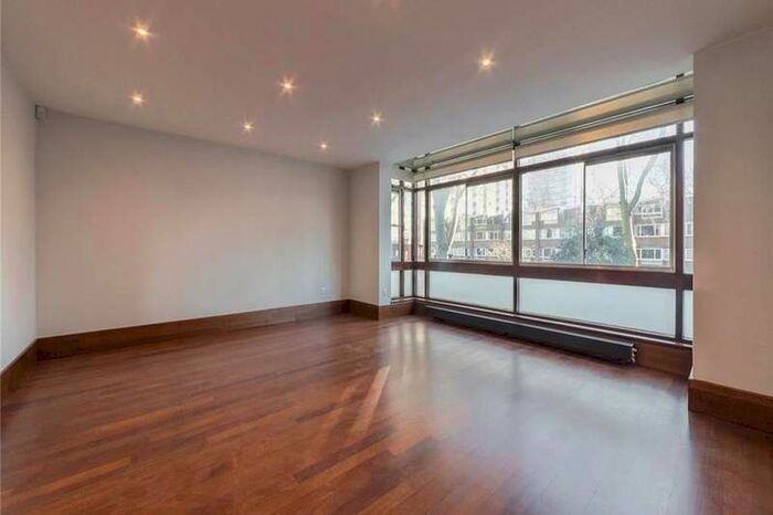 5 Bedroom Apartment To Rent In Cambridge Square, London, W2