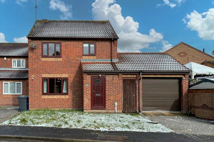 3 Bedroom Detached House To Rent In Emberton Park, Kingswood, Hull, East Yorkshire, HU7