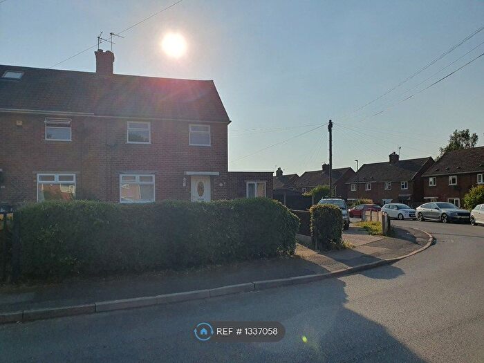 2 Bedroom Semi-Detached House To Rent In St Lawrence Avenue, Chesterfield, S44