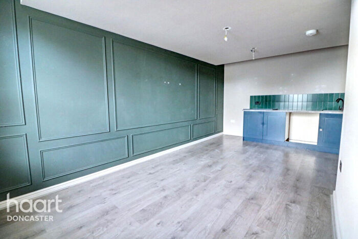 2 Bedroom Barn Conversion For Sale In Stable Gardens, Sprotbrough, Doncaster, DN5