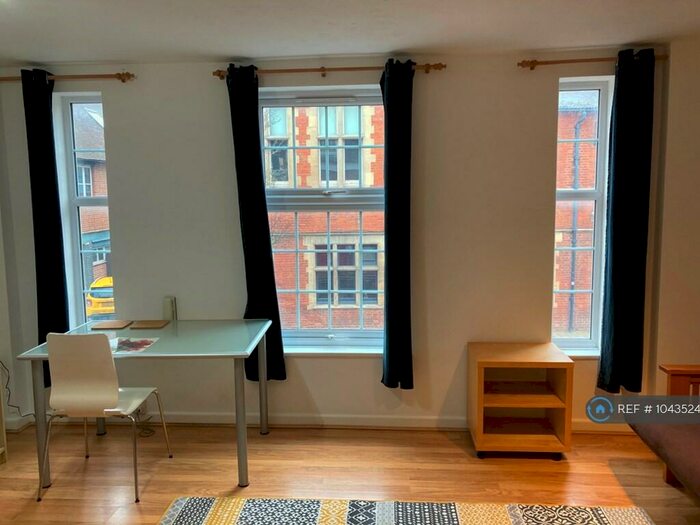 1 Bedroom Flat To Rent In Cowley Road, Oxford, OX4