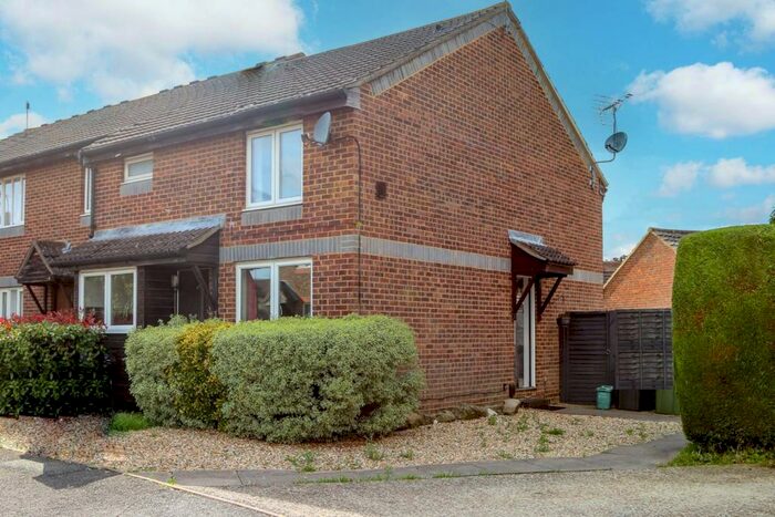 1 Bedroom Flat To Rent In Colburn Crescent, Guildford, , Burpham, Guildford, GU4