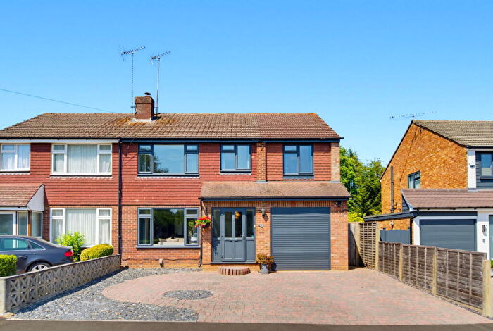 5 Bedroom Semi-Detached House For Sale In Fletcher Road, Ottershaw, KT16