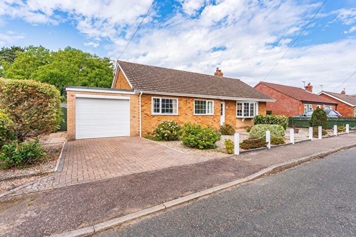 3 Bedroom Detached Bungalow For Sale In Orchard Way, Hethersett, NR9