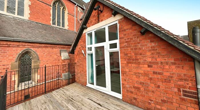 4 Bedroom Semi-Detached House To Rent In Cromwell Street, Lincoln, LN2