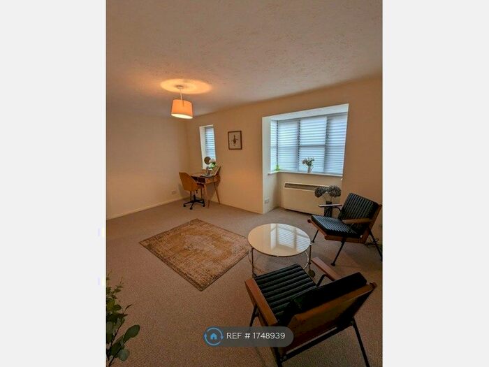 1 Bedroom Flat To Rent In Creighton Road, Tottenham, London, N17