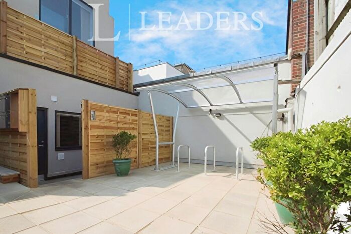 Apartment To Rent In Hampton Place, BN1