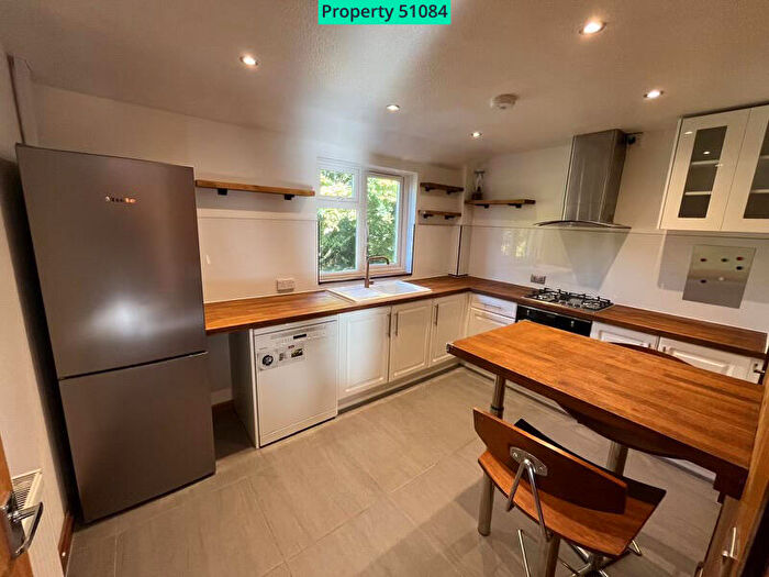 1 Bedroom Flat For Sale In Downs Barn Boulevard, Downs Barn, Milton Keynes, MK14