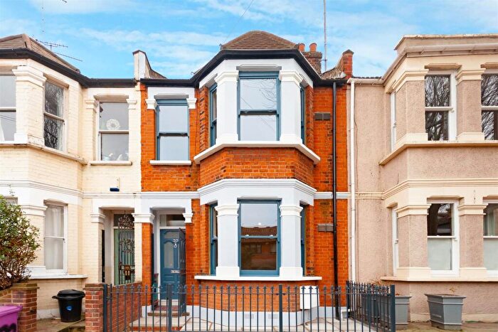 4 Bedroom Terraced House To Rent In Wrexham Road, London, E3