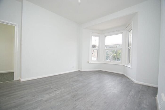 2 Bedroom Flat To Rent In Clarendon Road, Margate, CT9