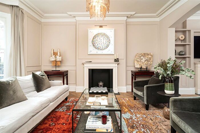 5 Bedroom Property For Sale In Cromwell Grove, London, W6