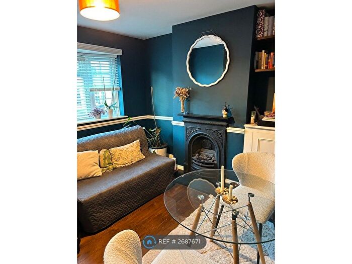 2 Bedroom Terraced House To Rent In Eland Road, Croydon, CR0