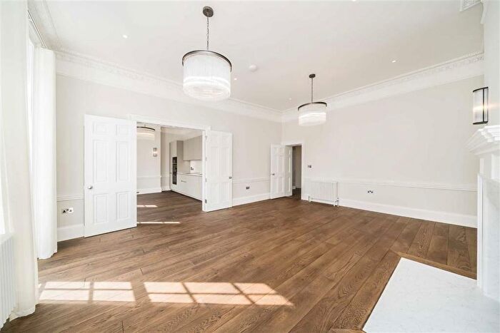 2 Bedroom Flat To Rent In Manchester Street, London, W1U