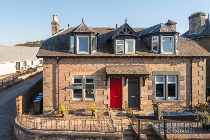 4 Bedroom Semi-Detached House For Sale In Jeanfield Road, Perth, PH1