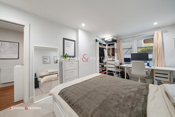 1 Bedroom Apartment To Rent In Knights Tower, Deptford, SE8