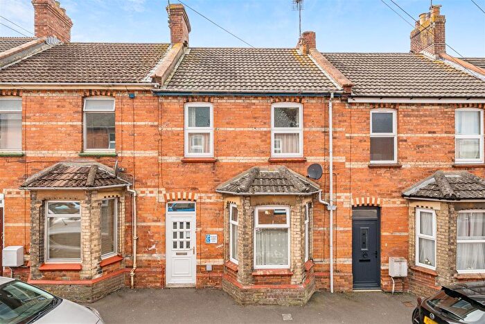3 Bedroom Terraced House For Sale In Alfred Road, Dorchester, DT1