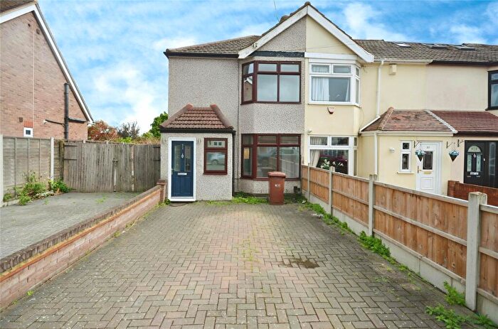 3 Bedroom End Of Terrace House To Rent In Manser Road, Rainham, Essex, RM13