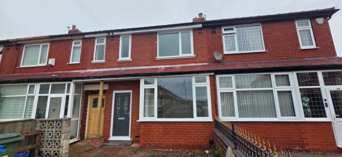 3 Bedroom Property To Rent In Colwyn Crescent, Stockport, SK5