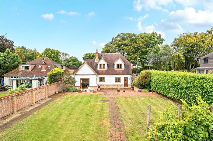 4 Bedroom Detached House For Sale In Grays Road, Westerham, Kent, TN16