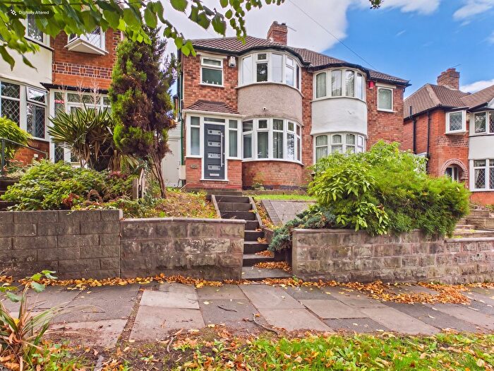 3 Bedroom Semi Detached House For Sale In Perry Wood Road, Great Barr, Birmingham, B42