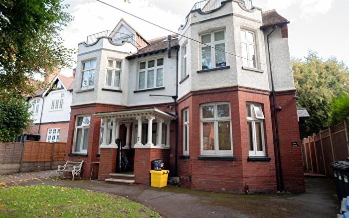1 Bedroom Apartment To Rent In Cavendish Road, Redhill, RH1