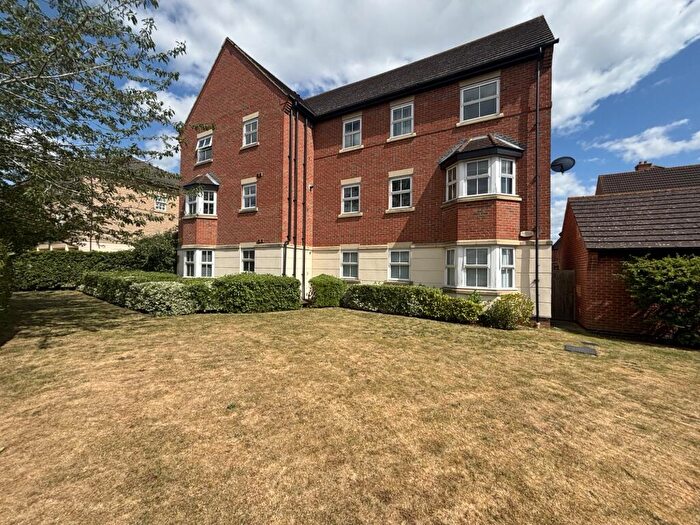 2 Bedroom Flat To Rent In Stonebridge Grove, Monkston Park, Milton Keynes, MK10