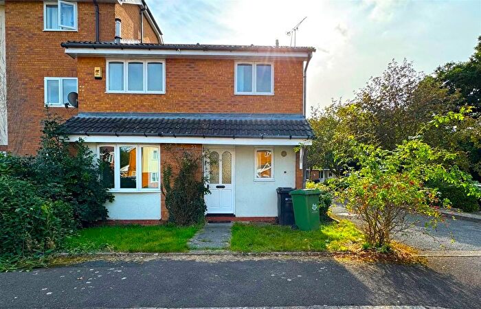 2 Bedroom End Of Terrace House To Rent In Water Croft, Long Meadow, Worcester, WR4