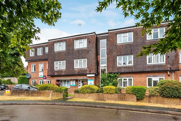 1 Bedroom Flat For Sale In Beatrice Lodge, Beatrice Road, Oxted, RH8