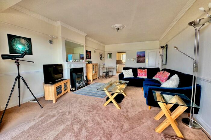 2 Bedroom Flat For Sale In Park Road, Swanage, BH19