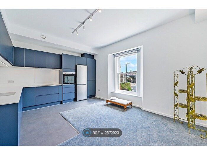 1 Bedroom Flat To Rent In Eastfield Road, Cotham, Bristol, BS6