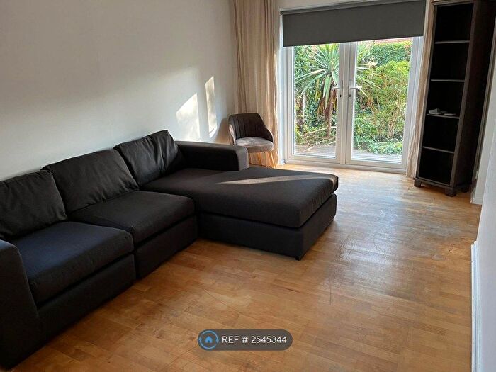 1 Bedroom Flat To Rent In Earlsfield, London, SW17