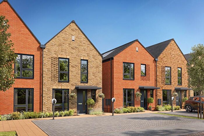 3 Bedroom End Of Terrace House For Sale In Betony Meadow, Houghton Regis, Bedfordshire, LU5