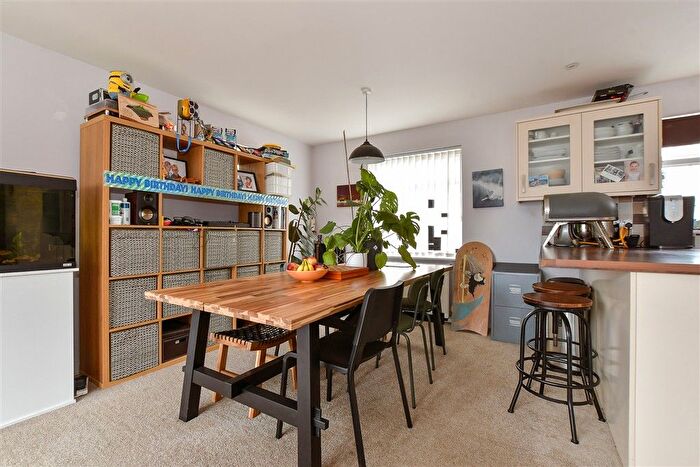 4 Bedroom Semi-Detached House For Sale In Avenue Road, Sandown, Isle Of Wight, PO36