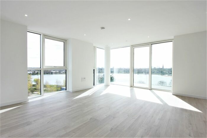 2 Bedroom Flat To Rent In Hartingtons Court, Coster Avenue, London, N4