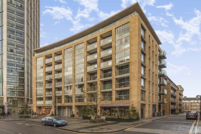 2 Bedroom Flat To Rent In Surrey Quays Road, Canada Water, SE16