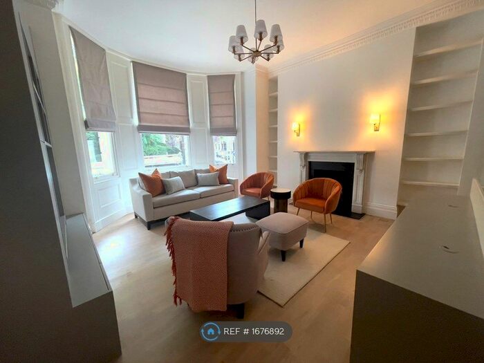 2 Bedroom Flat To Rent In Charlesworth House, London, SW7