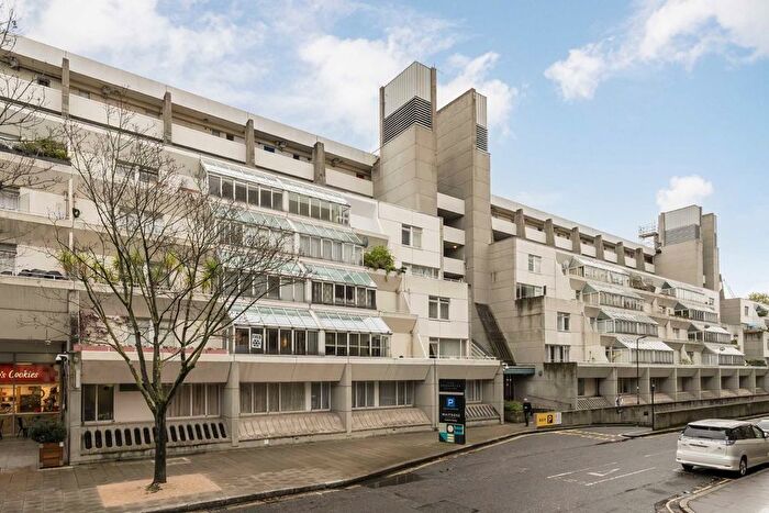 2 Bedroom Flat For Sale In Brunswick Centre, Bloomsbury, WC1N