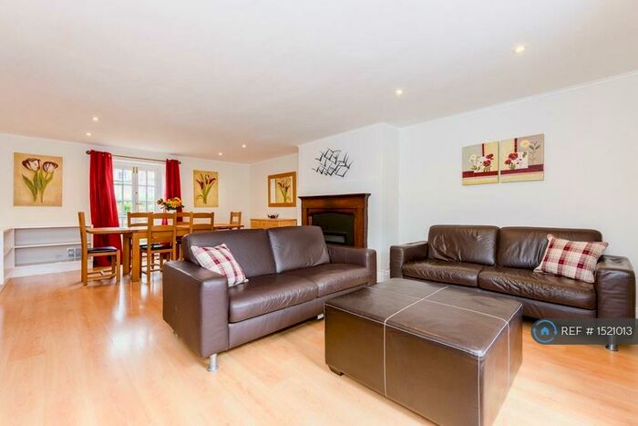 2 Bedroom Flat To Rent In Eldon Square, Reading, RG1