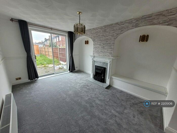 2 Bedroom Terraced House To Rent In Hunters Hall Road, Dagenham, RM10