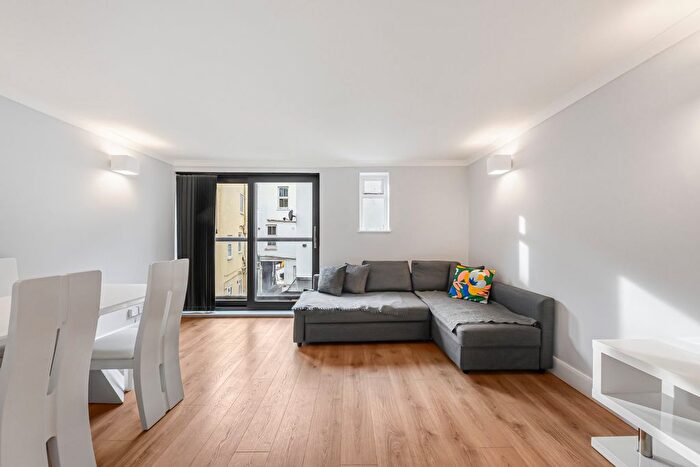 4 Bedroom Mews To Rent In Fortune Green Road, West Hampstead, NW6