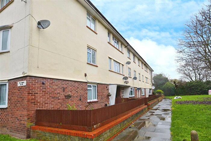 3 Bedroom Flat To Rent In The Coppice, West Drayton, UB7