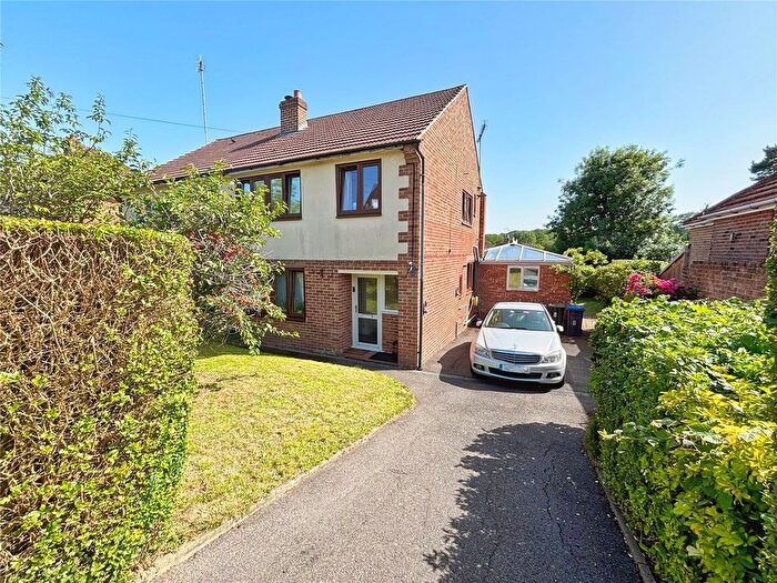 4 Bedroom Semi-Detached House To Rent In East Grinstead, West Sussex, RH19