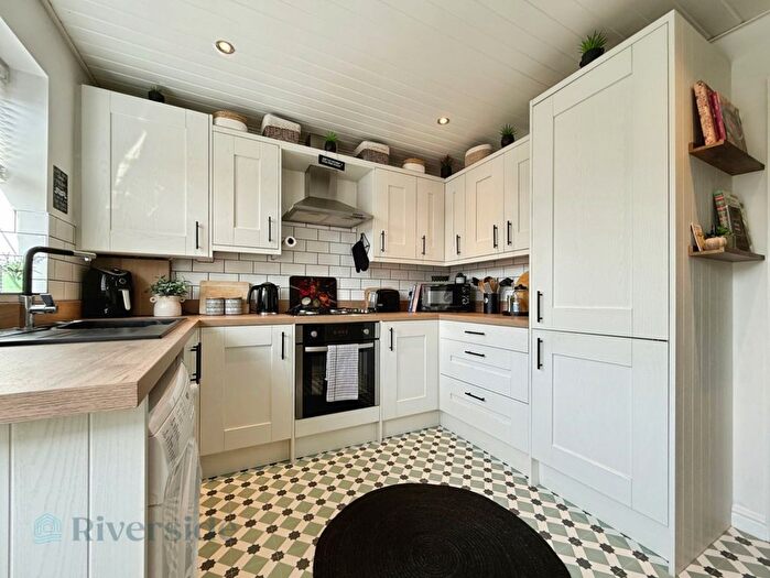 2 Bedroom Terraced House For Sale In Robinia Drive, Hull, HU4