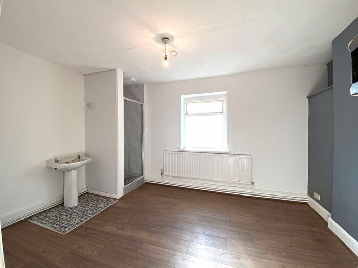 1 Bedroom Property To Rent In All Bills Included. Cardiff Road, Taffswell Nr Cardiff, CF15
