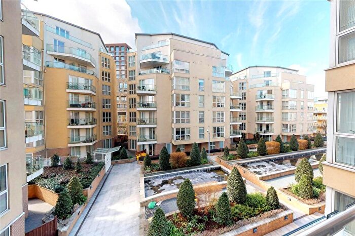 2 Bedroom Apartment For Sale In Water Gardens Square, London, SE16